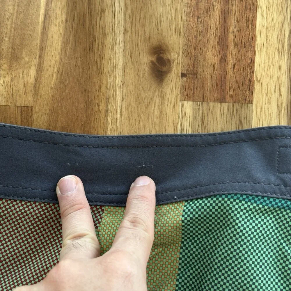 American Eagle AE‎ Board Shorts Mens Swim Trunks Sz L Beach Vacation Resort NWOT